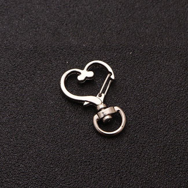 Wholesale shaped keychain metal cat dolphin love five-pointed star cherry blossom shell jewelry accessories diy